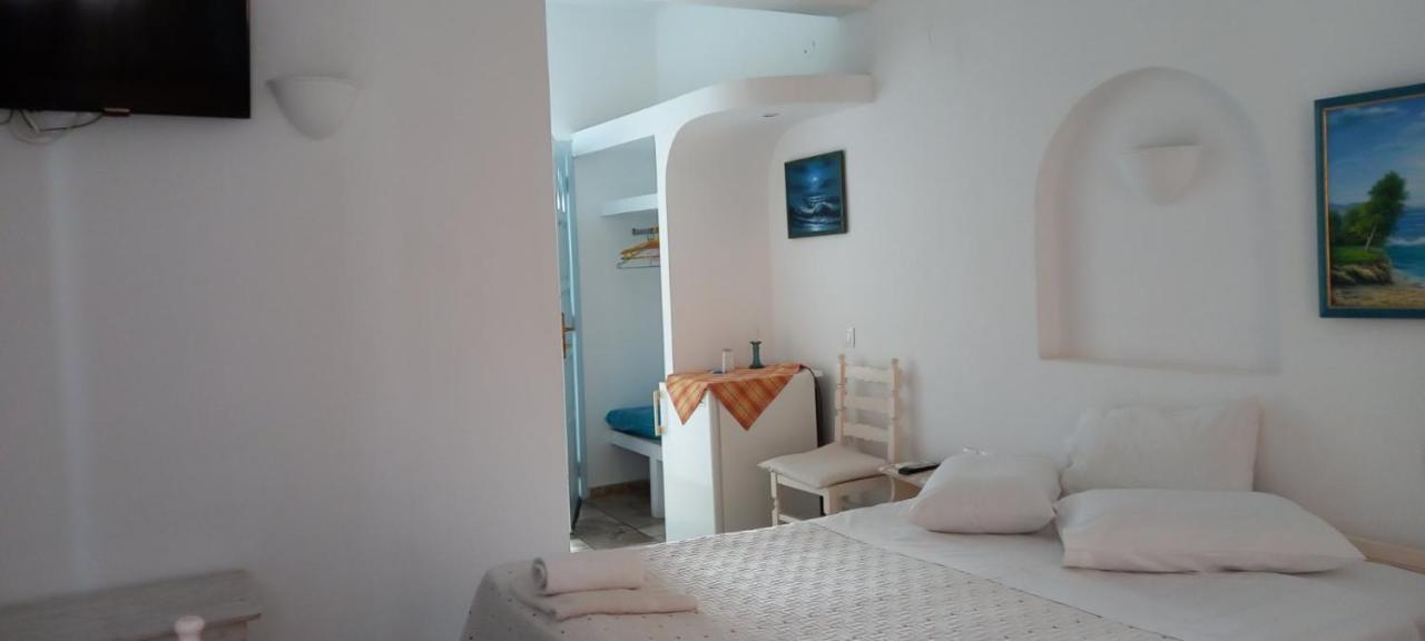 Dimitris Studios Perissa  Luaran gambar