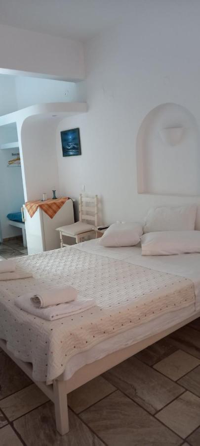 Dimitris Studios Perissa  Luaran gambar