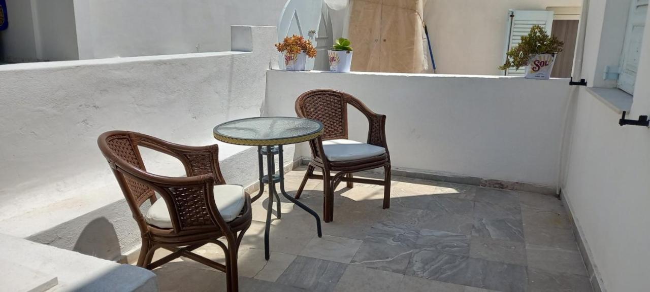 Dimitris Studios Perissa  Luaran gambar